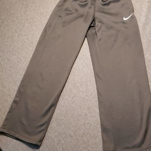 Nike therma fit pants